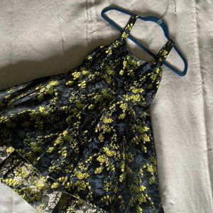 VERA WANG METALLIC-FLORAL MINI DRESS. SIZE 2. NEW.